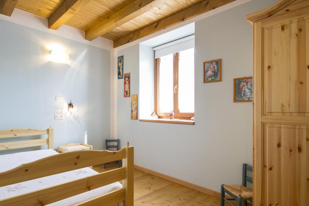 Villa Casa delle Noci Grimacco Habitación foto